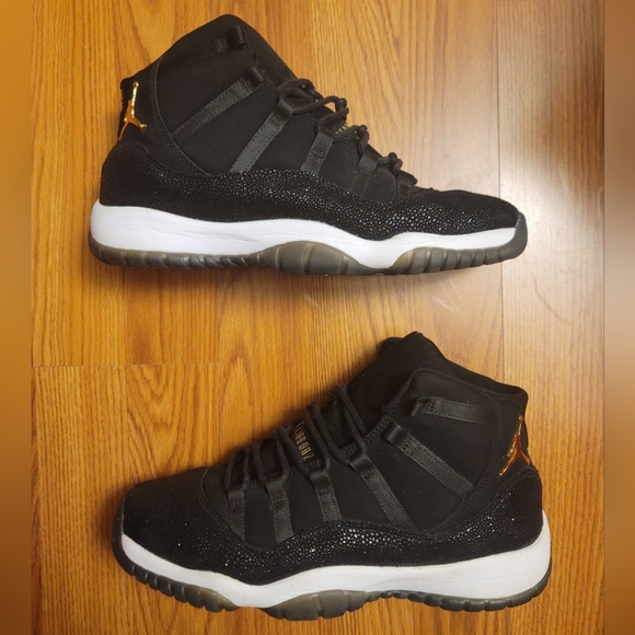 EUC Air Jordan 11 Retro Heiress Black Stingray GS 7.5 Youth No Box Black Glitter - Picture 4 of 14